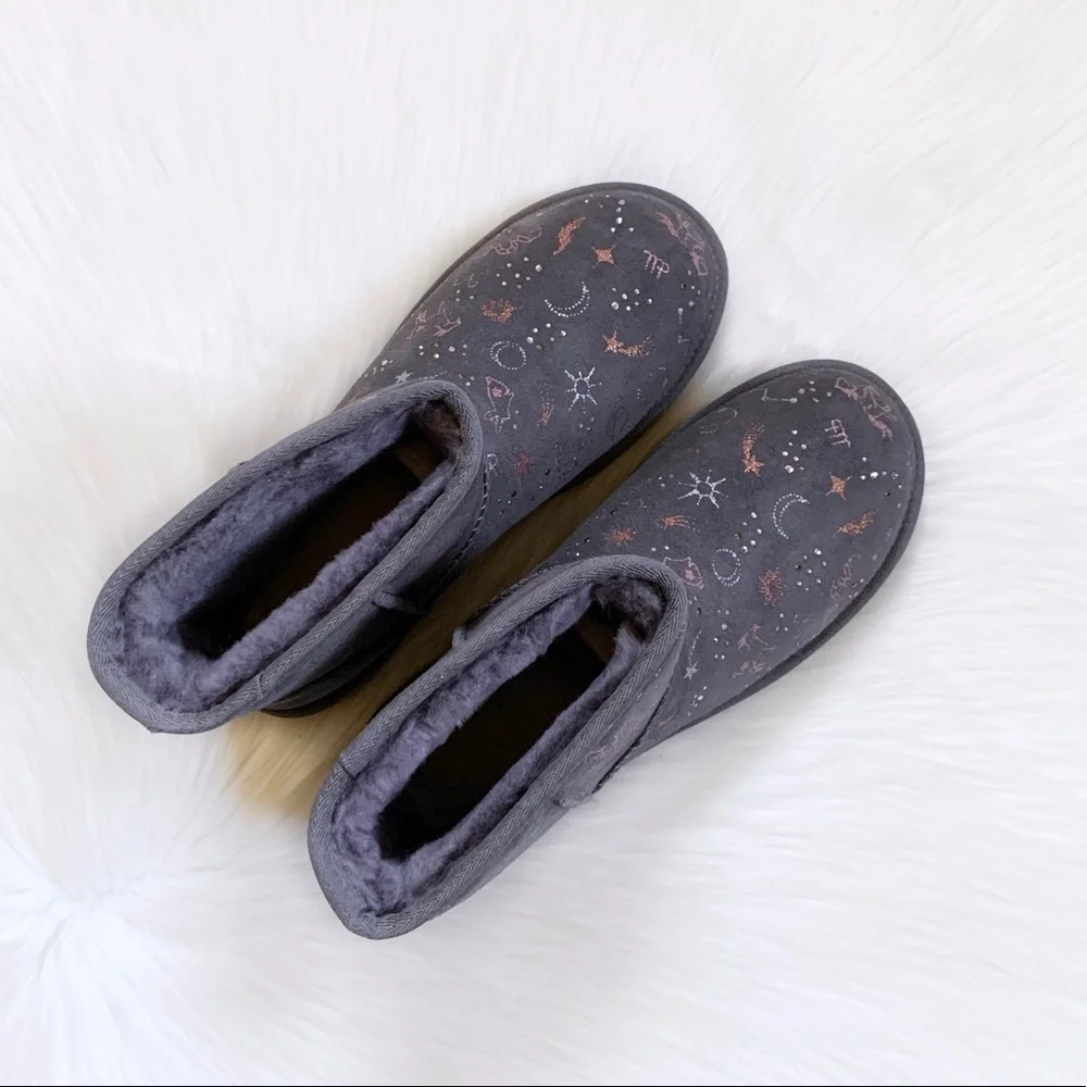 UGG Classic Zodiac Mini Nightfall Boots - Picture 3 of 7